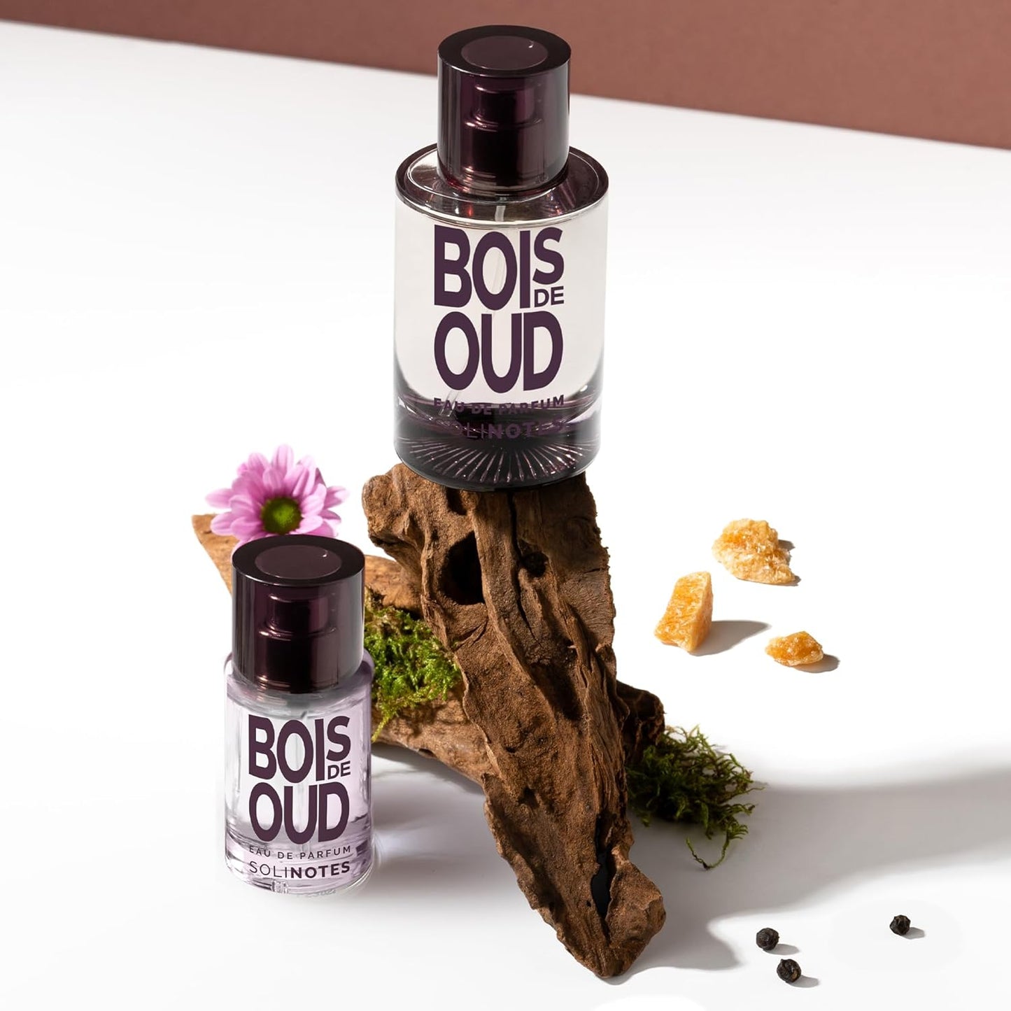 Parfum Femme SOLINOTES Bois de Oud - Eau De Parfum | Fragrance Florale et Apaisante - Cadeau Parfait pour Elle - 15 ml
