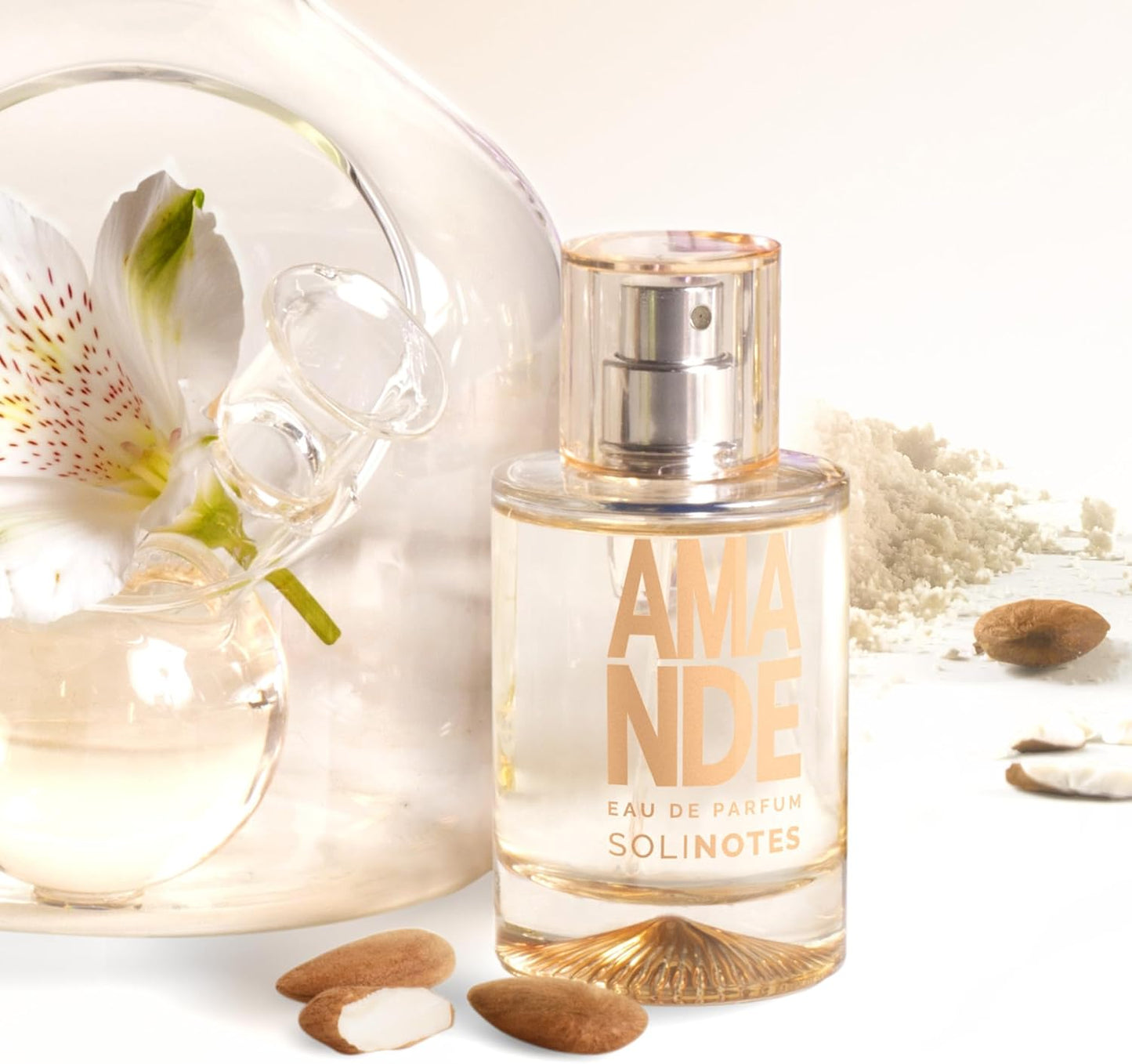 Parfum Femme SOLINOTES Amande - Eau De Parfum | Fragrance Florale et Apaisante - Cadeau Parfait pour Elle - 50 ml