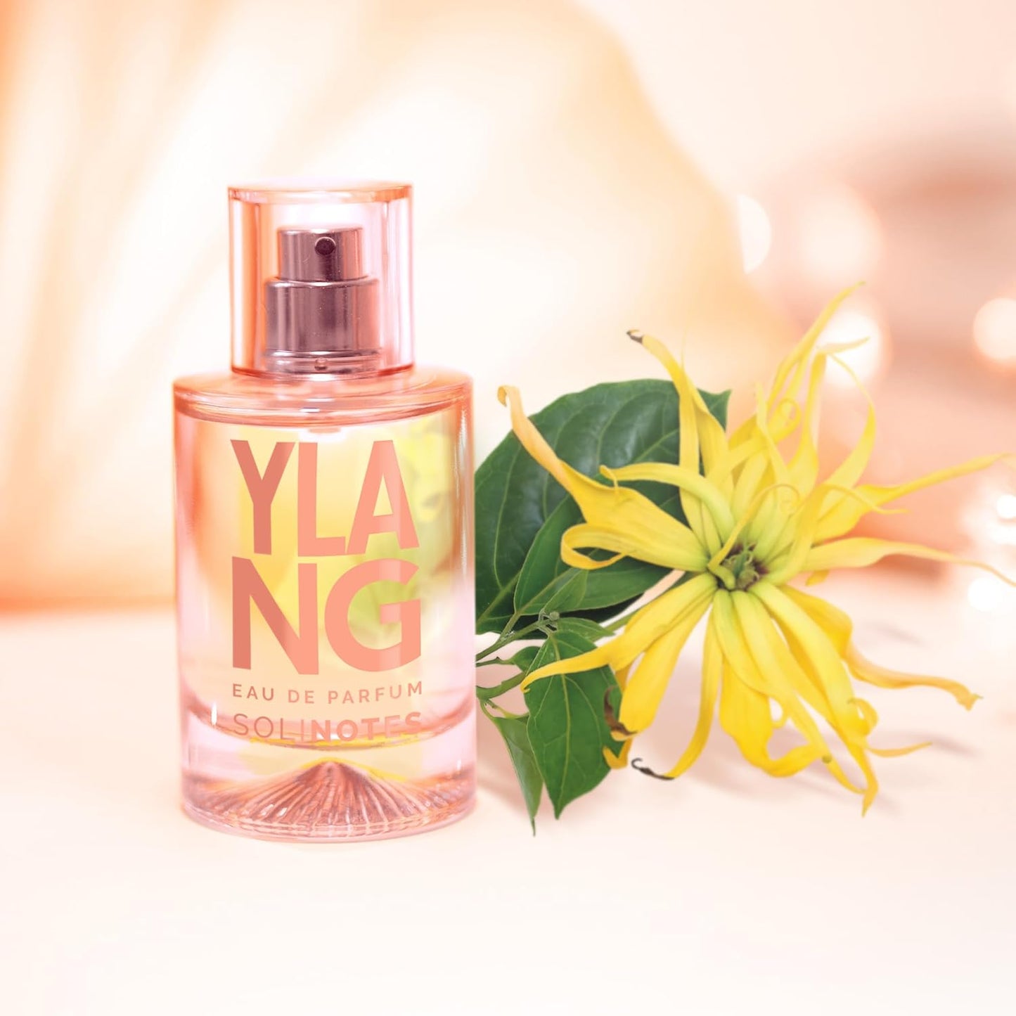 Parfum Femme SOLINOTES Ylang - Eau De Parfum | Fragrance Florale et Apaisante - Cadeau Parfait pour Elle - 50 ml