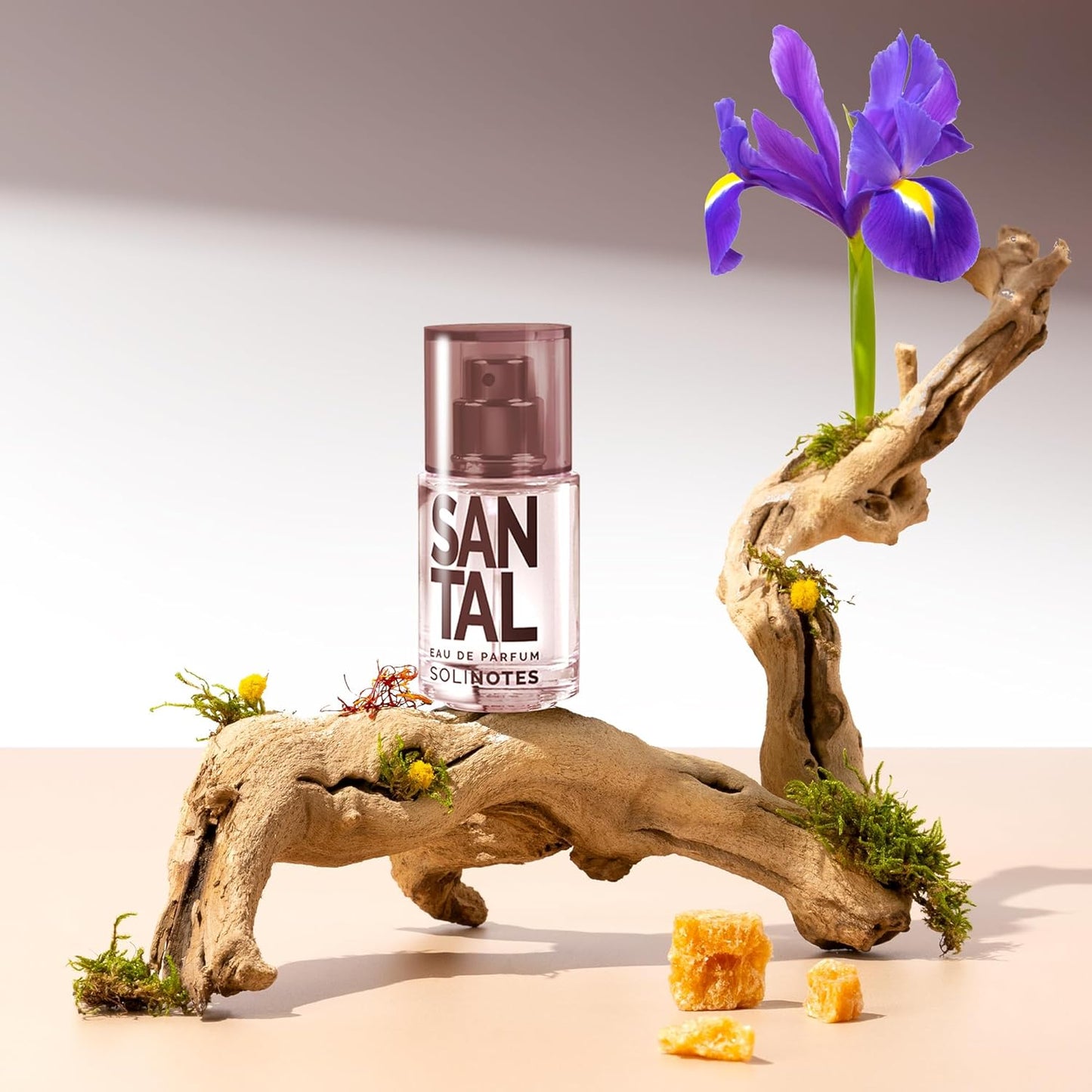 Parfum Femme SOLINOTES Santal - Eau De Parfum | Fragrance Florale et Apaisante - Cadeau Parfait pour Elle - 15 ml